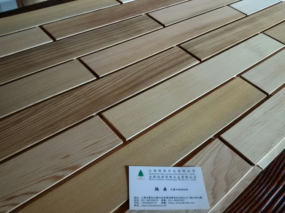 實(shí)木墻磚、墻裙與木瓦 自然與傳統(tǒng)在建筑材料中的復(fù)興